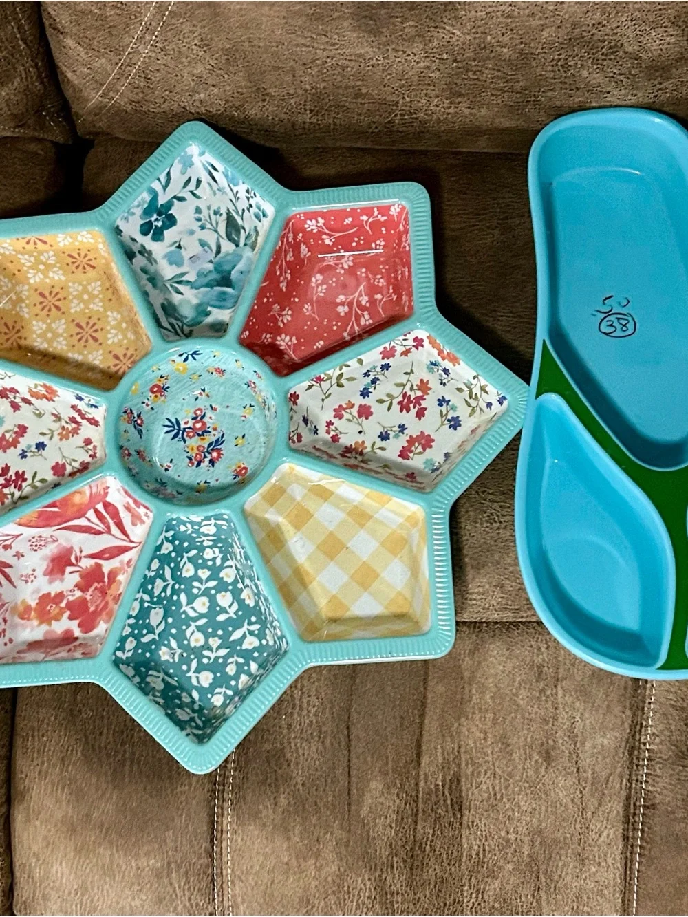2 Snack Server Platters